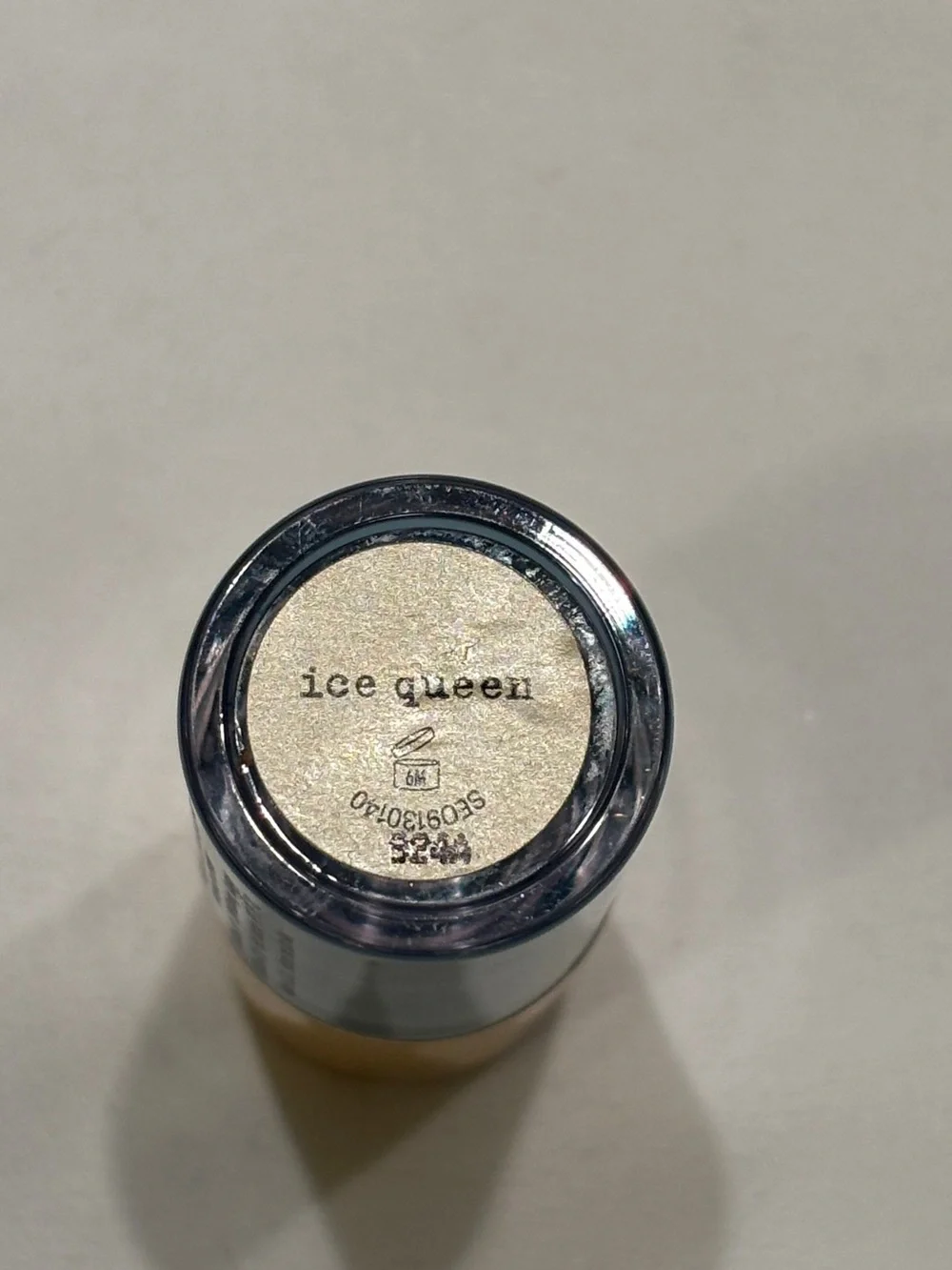 Stila Heavens Dew Gel Lip oil-“Ice Queen”
